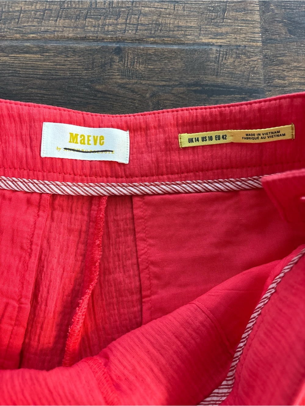Maeve by Anthropologie Harlow Red Textured Shorts size 10 NWT - Picture 6 of 7